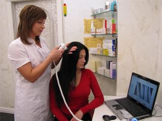 Почему болят корни волос на макушке головы