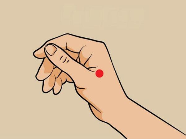 масаж на голове от болей