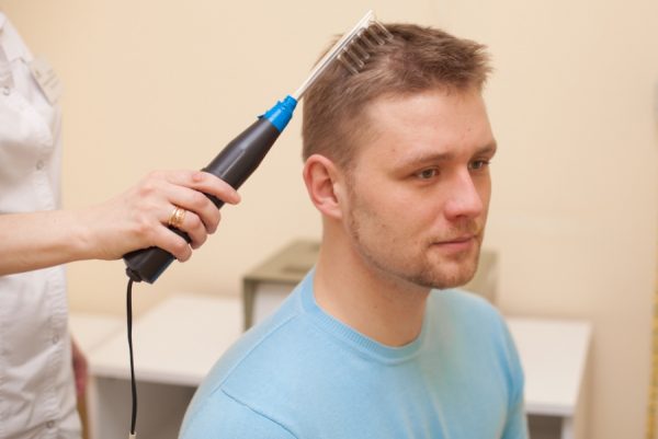 Выпадают сильно волосы болит кожа головы