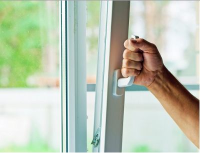 болит голова повышенное давление причины