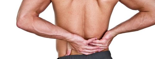 Почему при приседании болит спина